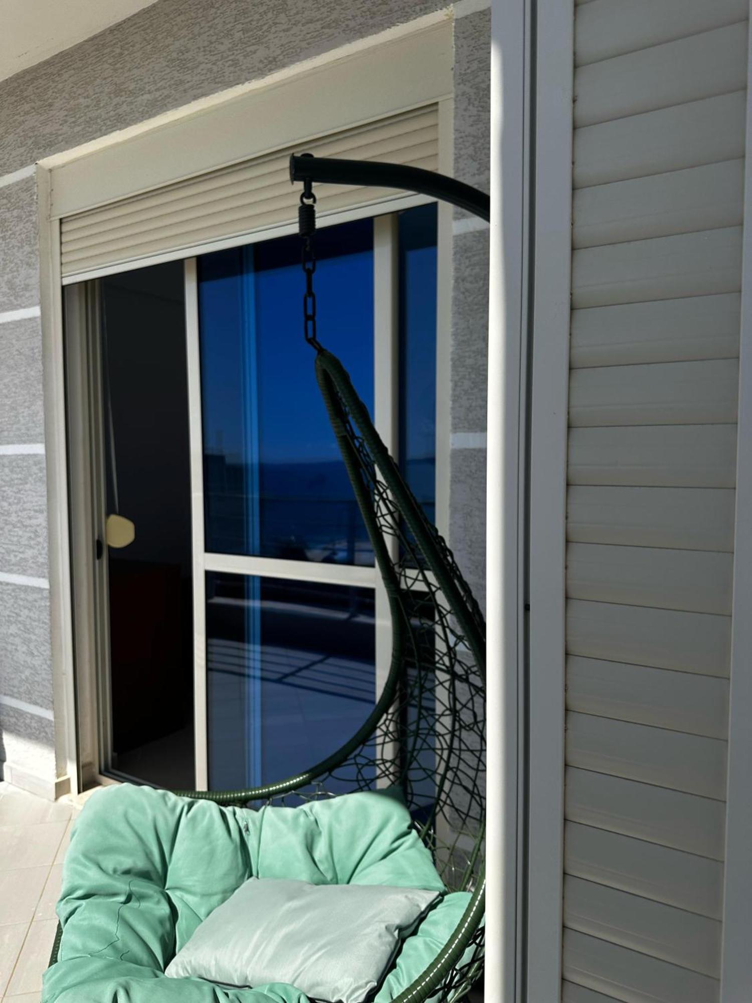 Seaview Apartment! Public Parking Near The App! * Saranda