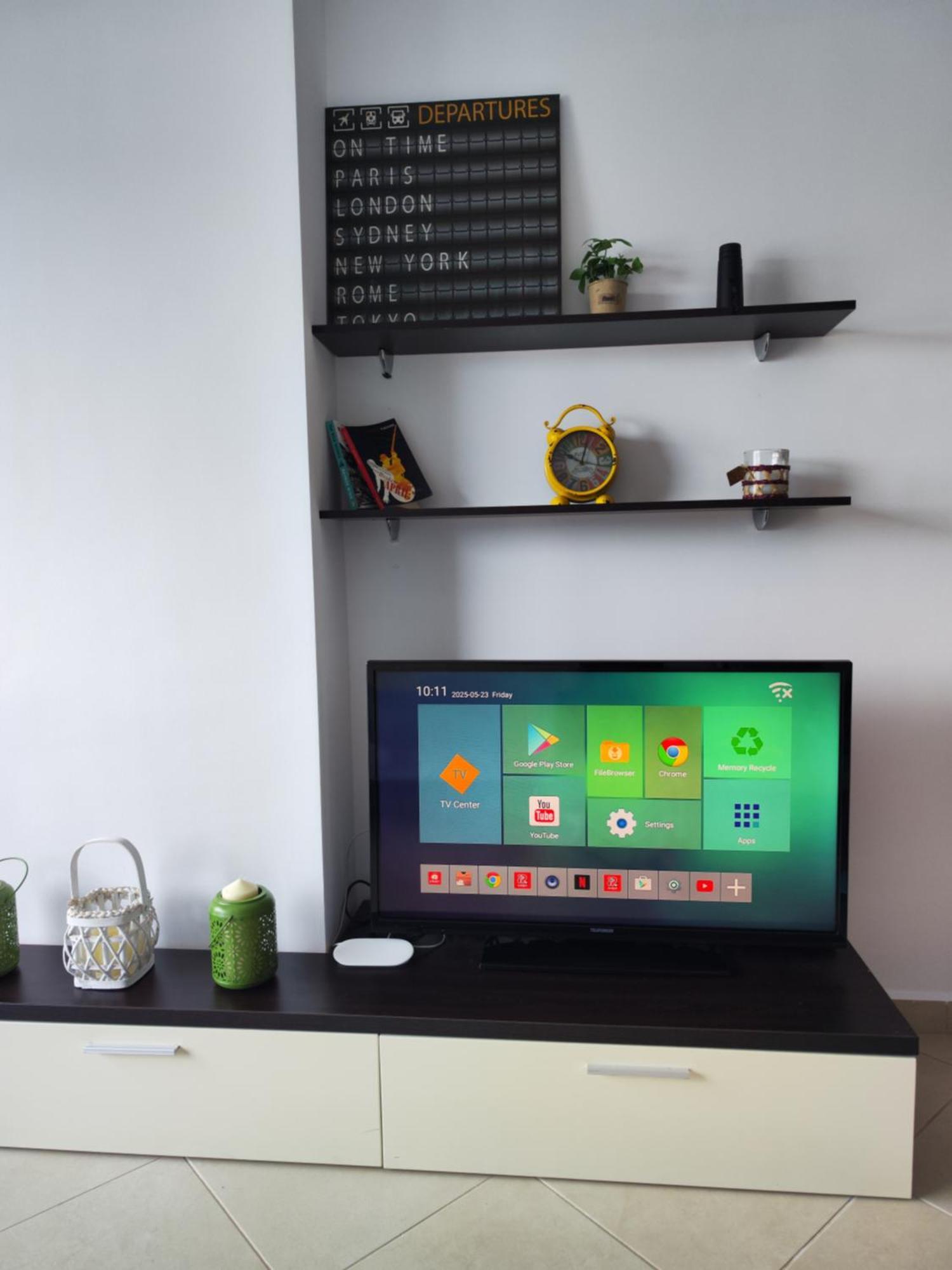 Seaview Apartment! Public Parking Near The App! Sarandë